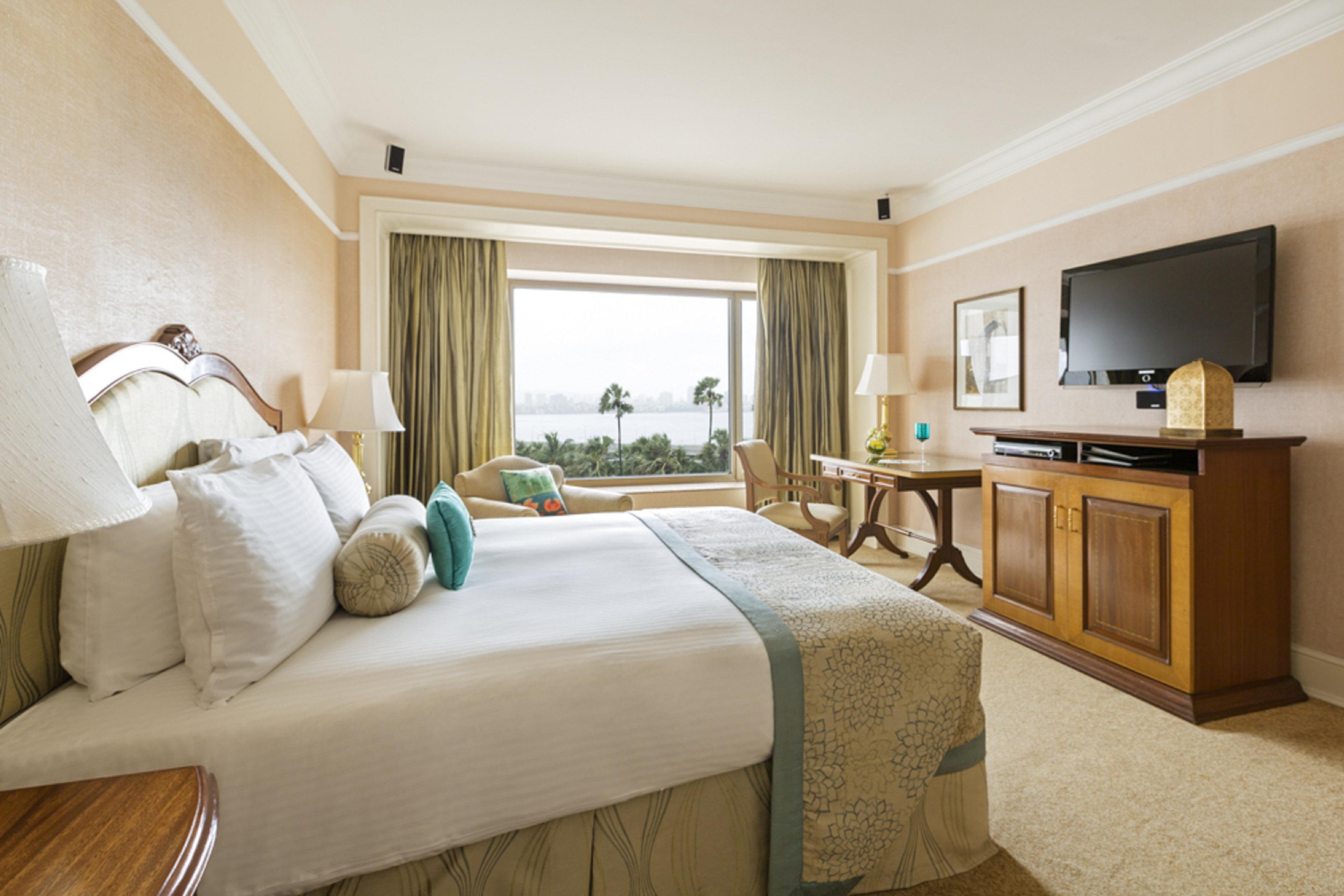 Отель Taj Lands End Мумбаи Экстерьер фото
