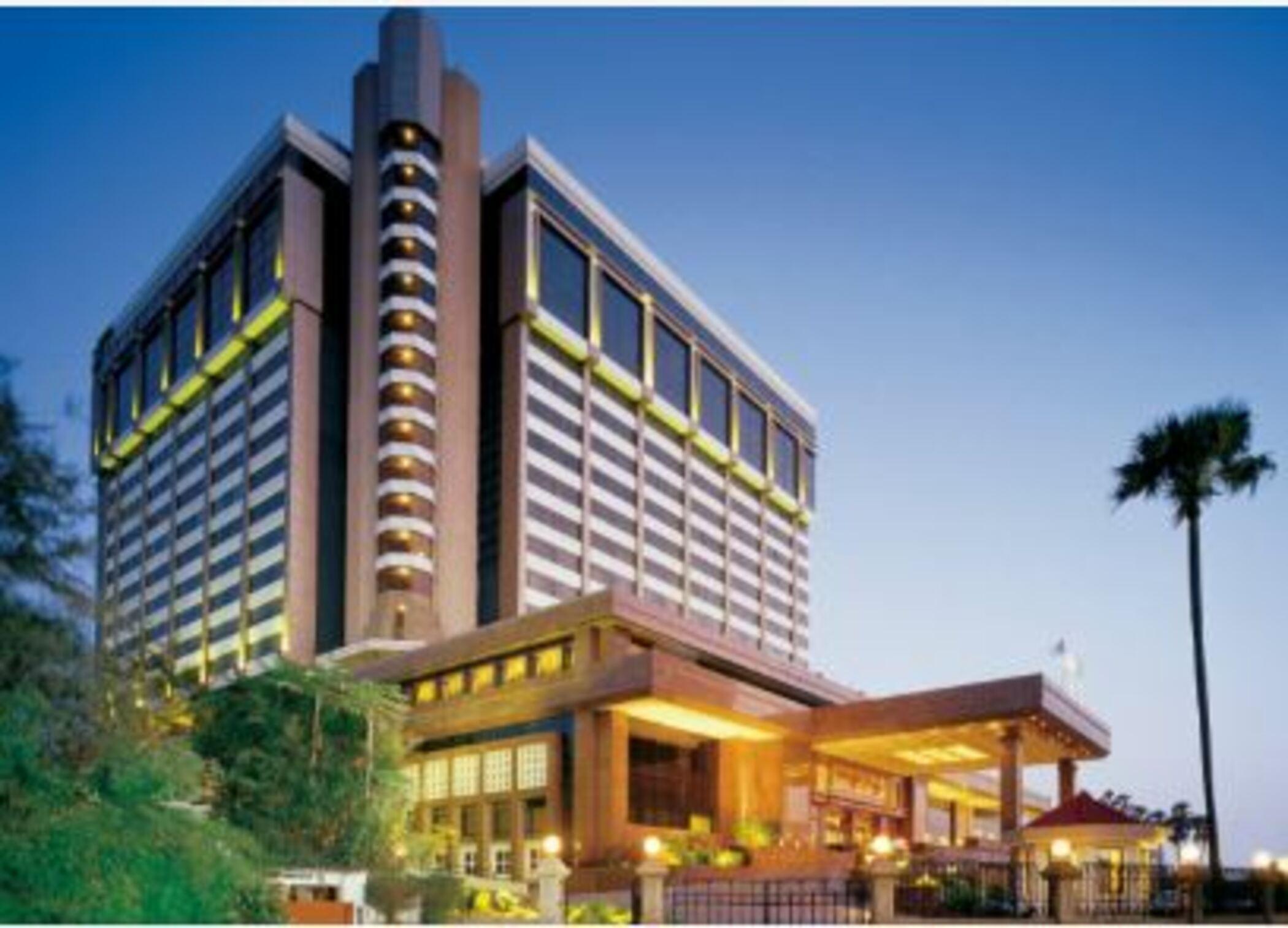 Отель Taj Lands End Мумбаи Экстерьер фото The Taj Mahal Palace, Mumbai