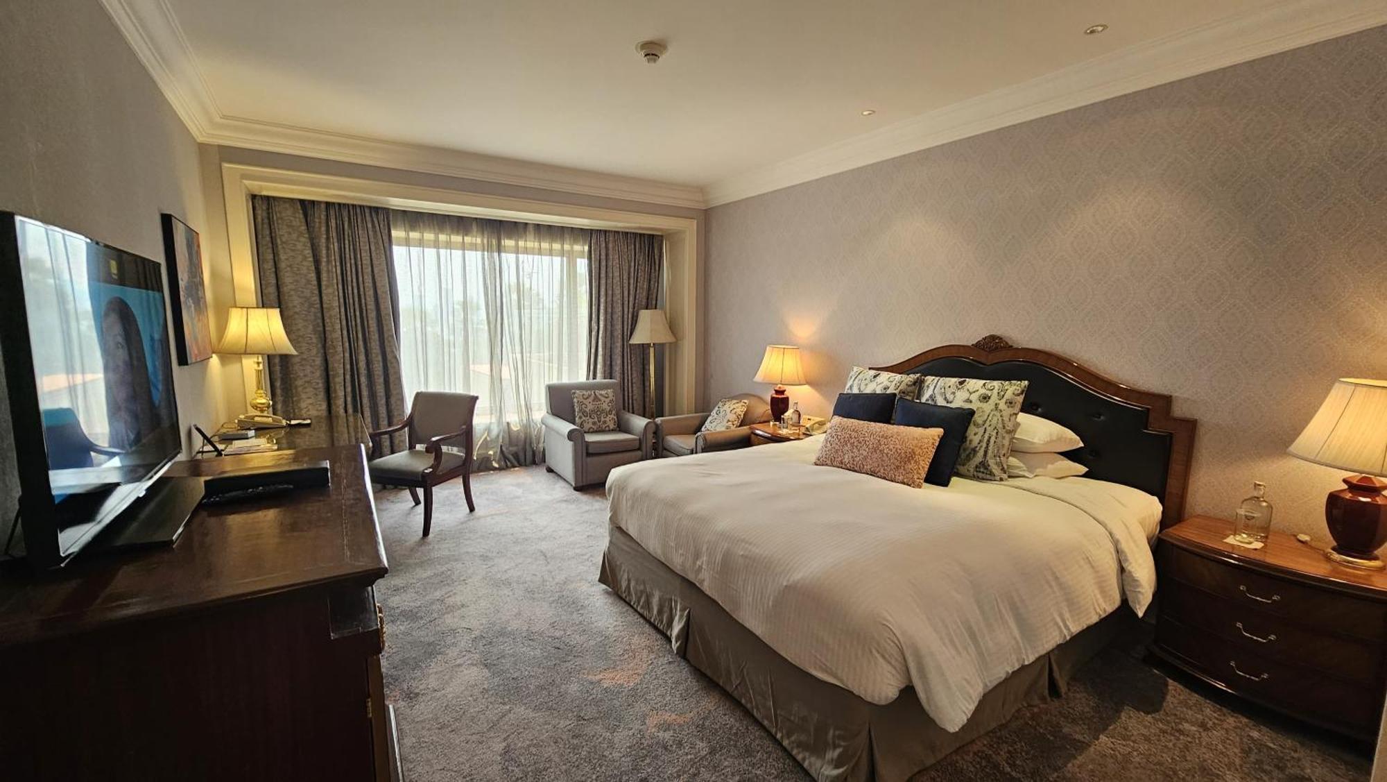 Отель Taj Lands End Мумбаи Экстерьер фото Deluxe room